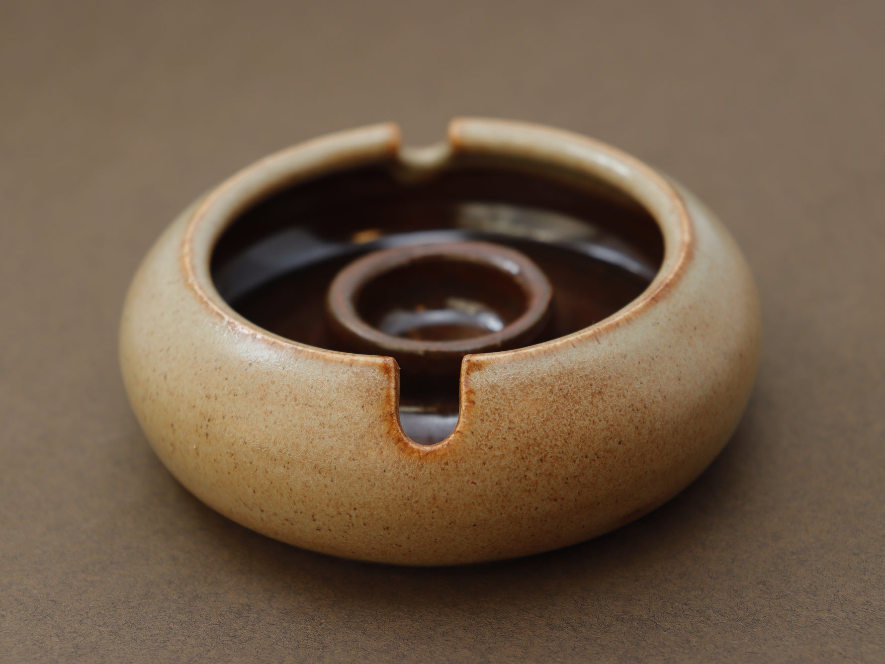 decorative ashtray 3