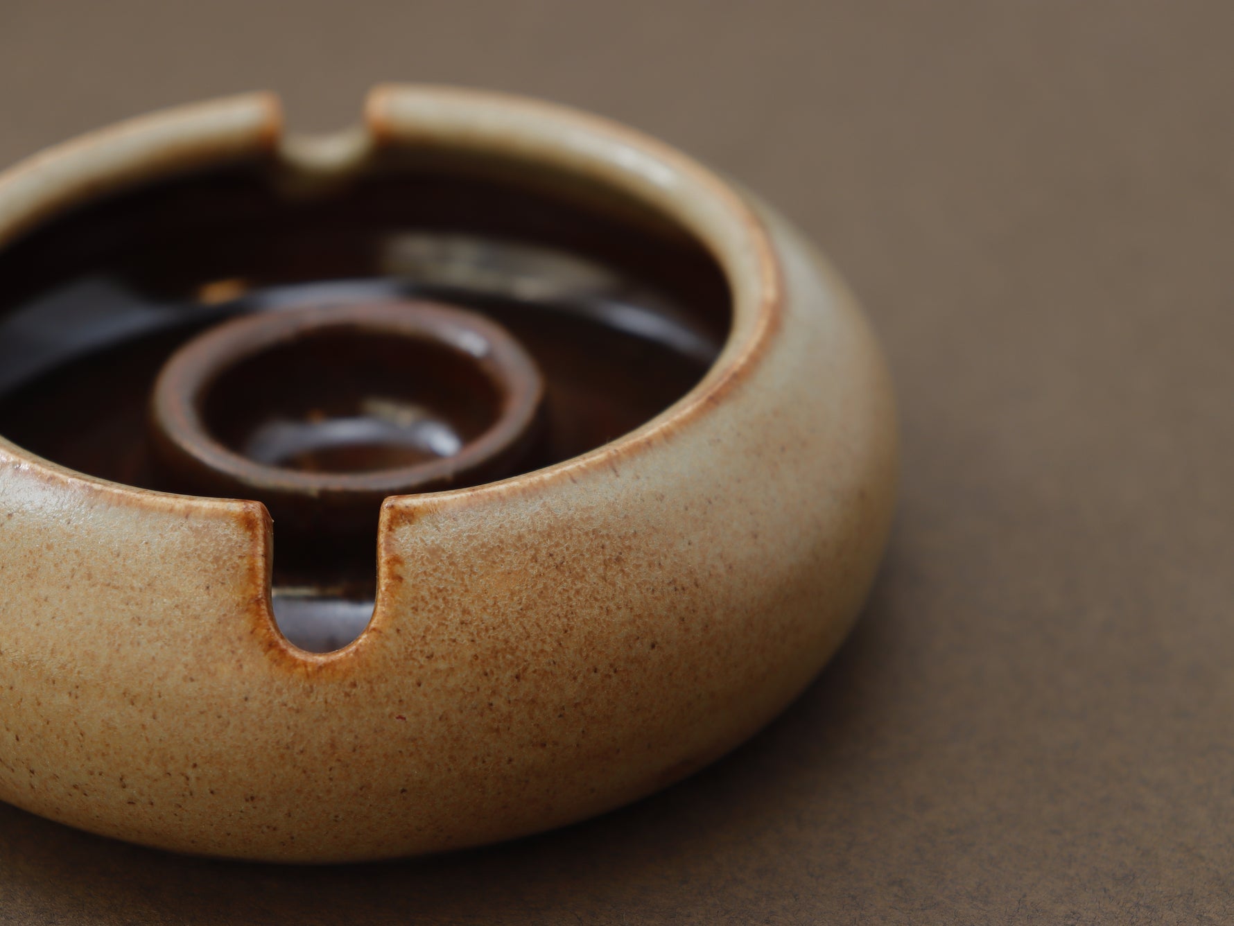 decorative ashtray 2